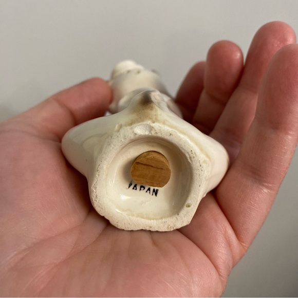 Vintage Salt & Pepper shaker set Anthropomorphic kitty cats with bows - Picture 9 of 9